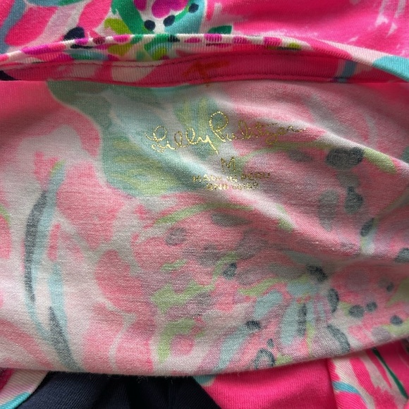 Lilly Pulitzer Cockatoo Pink Paws for a Cause Finn Long Sleeve Top Breast Cancer - Picture 8 of 11